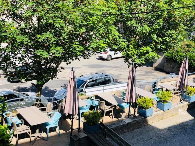 A LA MAISON Hôtel Restaurant Lacaune Exterior foto